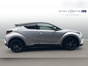 Used Toyota C-HR 2018 for sale - 77176131: Photo