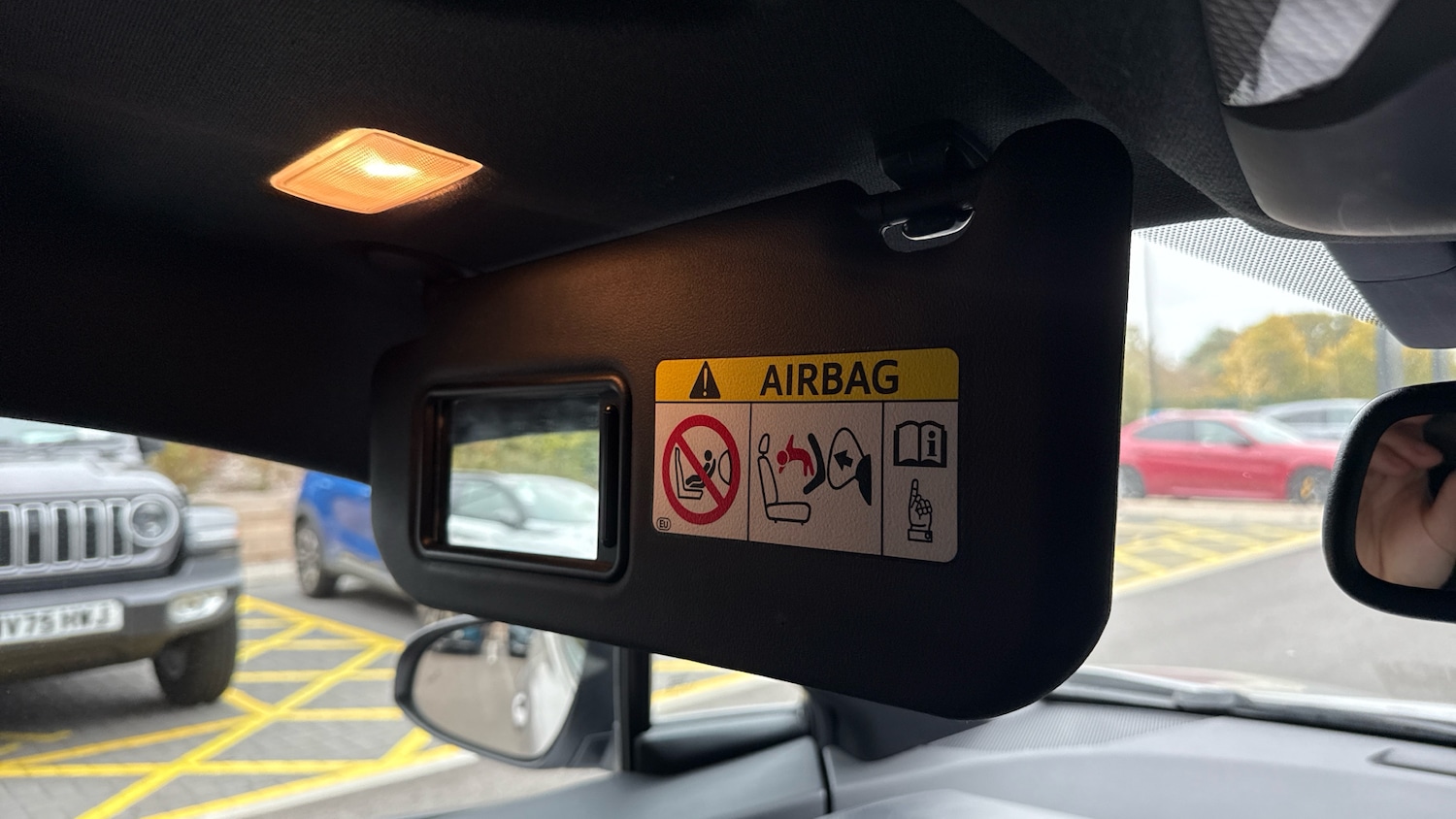 Used Toyota C-HR 2018 for sale - 77176131: Photo 37