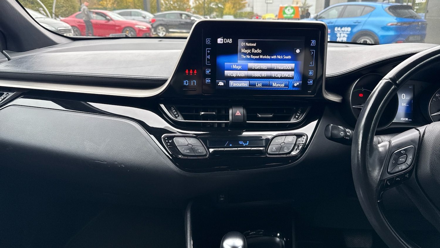 Used Toyota C-HR 2018 for sale - 76123519: Photo 10