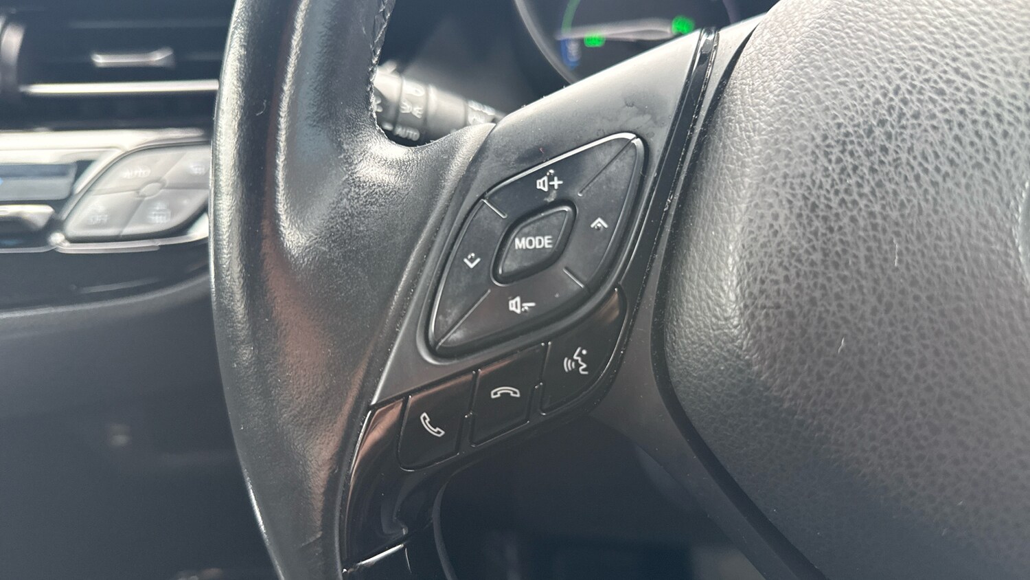 Used Toyota C-HR 2018 for sale - 76123519: Photo 23