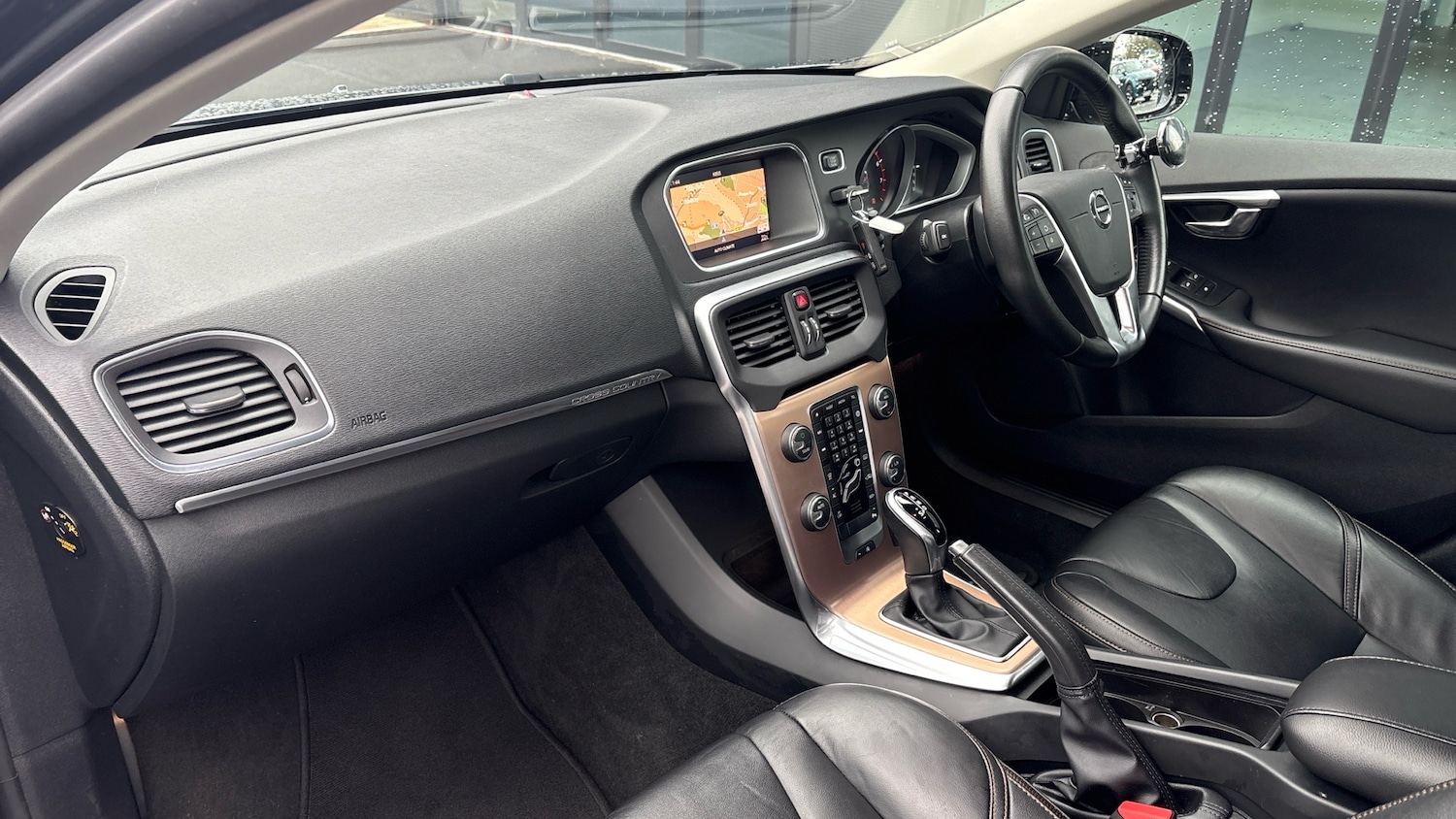 Used Volvo V40 Cross Country 2019 for sale - 77306848: Photo 12