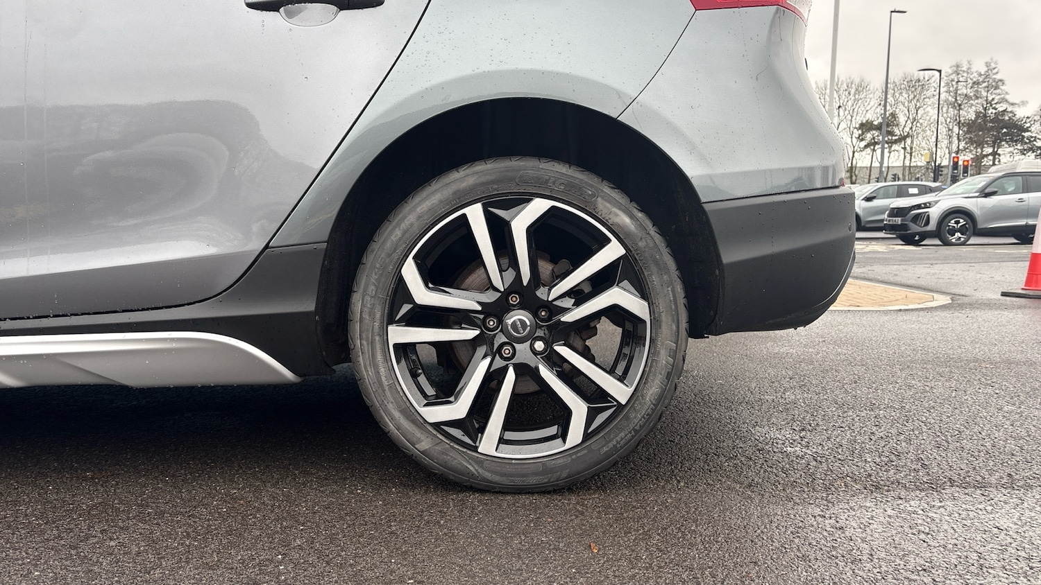 Used Volvo V40 Cross Country 2019 for sale - 77306848: Photo 15