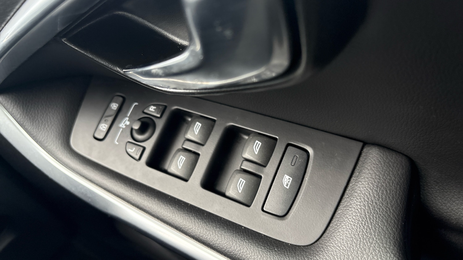 Used Volvo V40 Cross Country 2019 for sale - 77306848: Photo 22