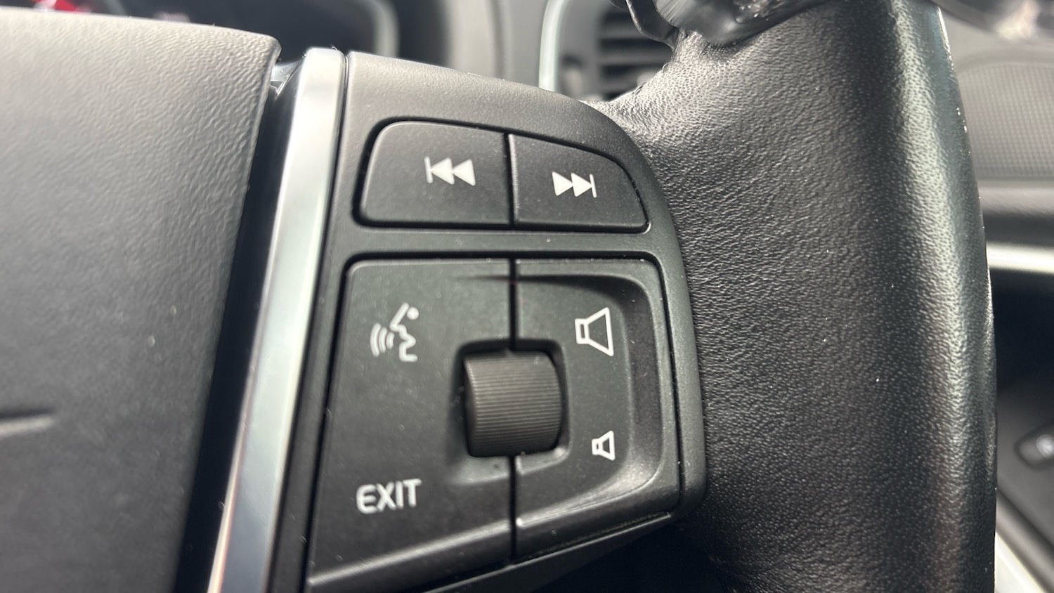 Used Volvo V40 Cross Country 2019 for sale - 77306848: Photo 24