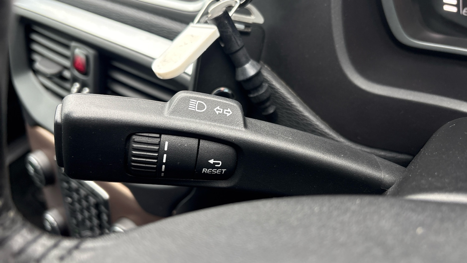 Used Volvo V40 Cross Country 2019 for sale - 77306848: Photo 27