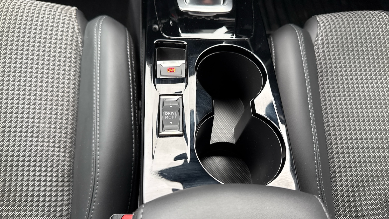 Used Peugeot 208 2022 for sale - 77412817: Photo 21