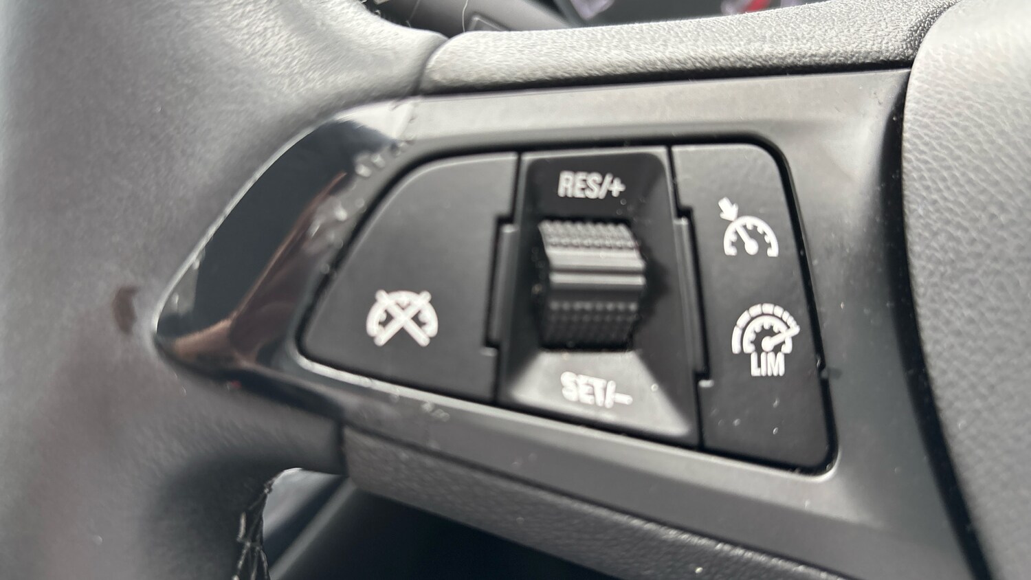 Used Vauxhall Corsa 2015 for sale - 76153983: Photo 23