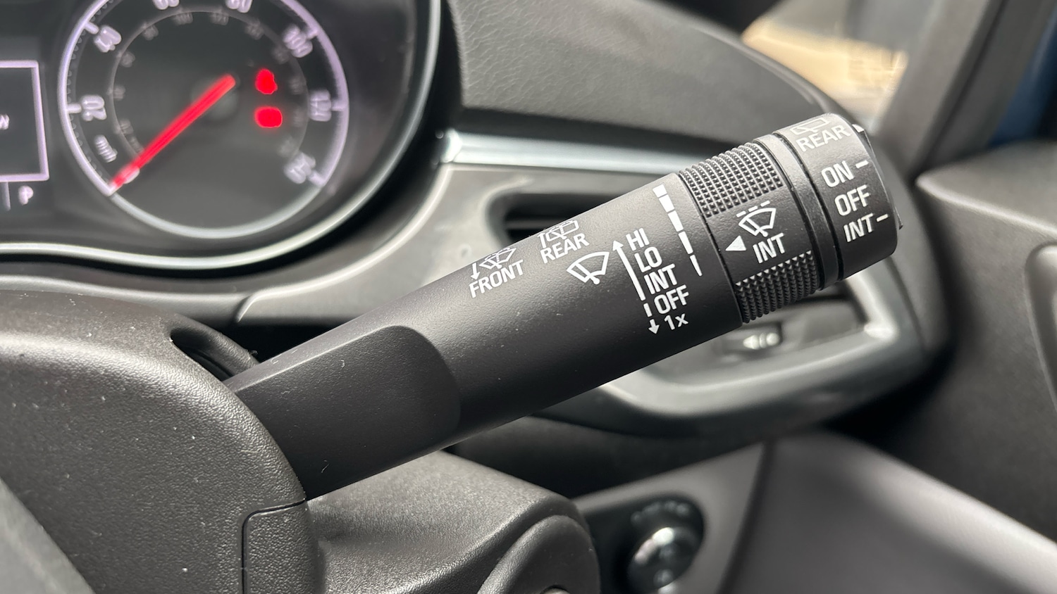 Used Vauxhall Corsa 2015 for sale - 76153983: Photo 28