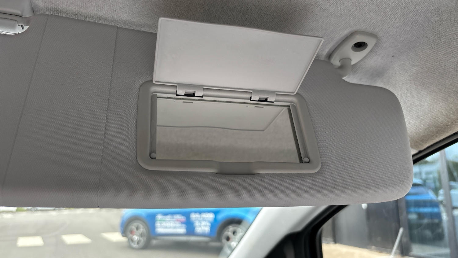 Used Vauxhall Corsa 2015 for sale - 76153983: Photo 38