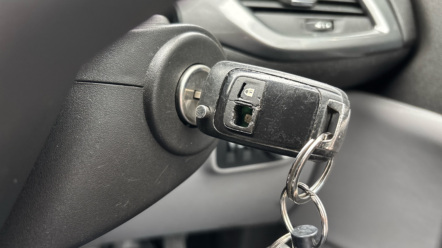 Used Vauxhall Corsa 2015 for sale - 76153983: Photo 40