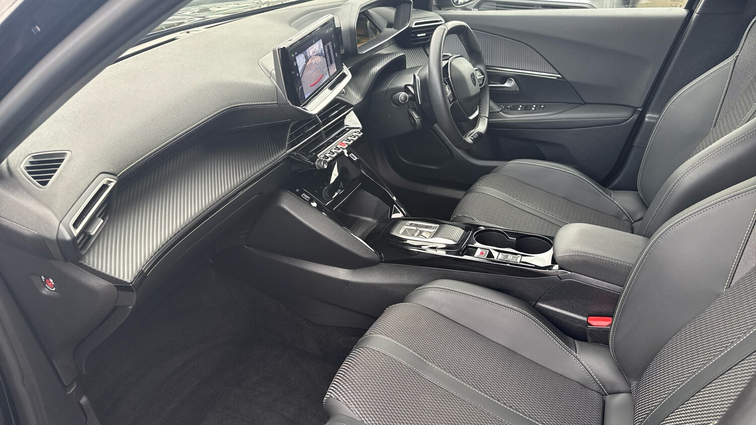 Used Peugeot 2008 2024 for sale - 77560432: Photo 12