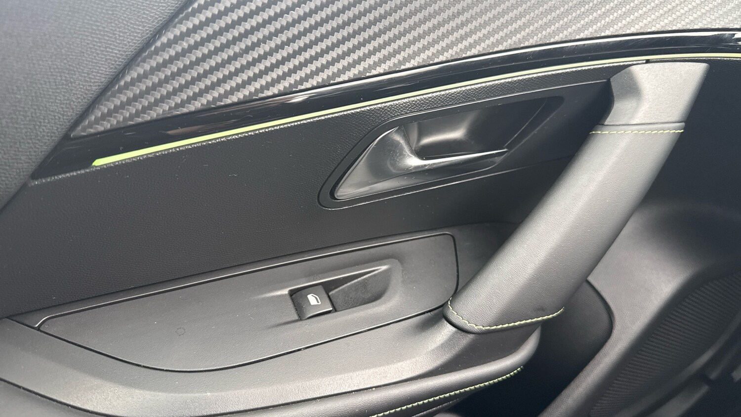 Used Peugeot 2008 2024 for sale - 77560432: Photo 41