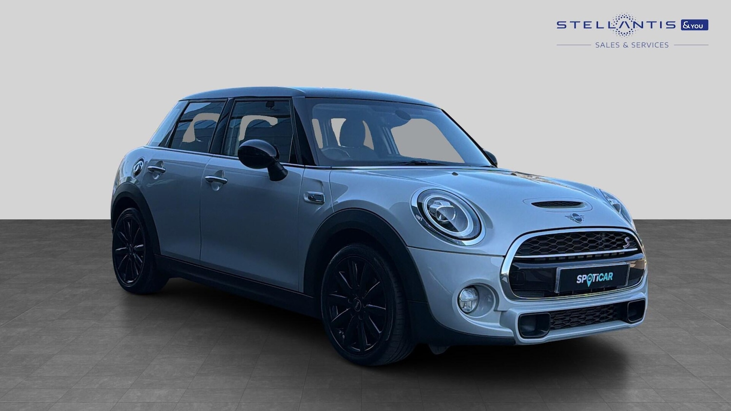 Used MINI Hatch 2019 for sale - 77959128: Photo 1