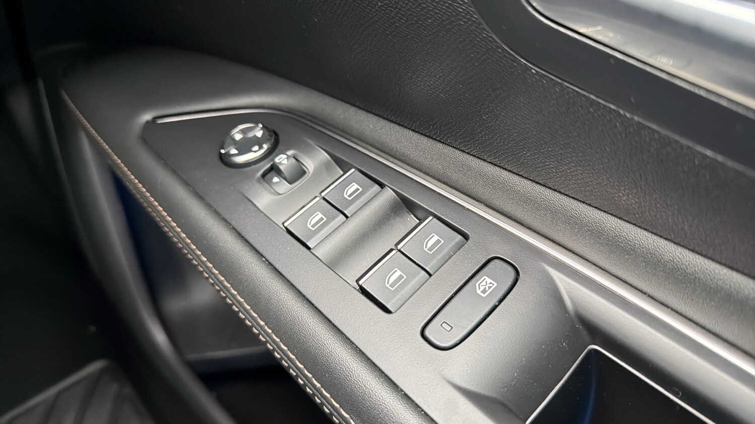 Used Peugeot 3008 2021 for sale - 77412777: Photo 22