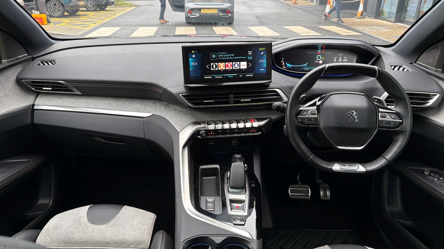 Used Peugeot 3008 2021 for sale - 77412777: Photo 4