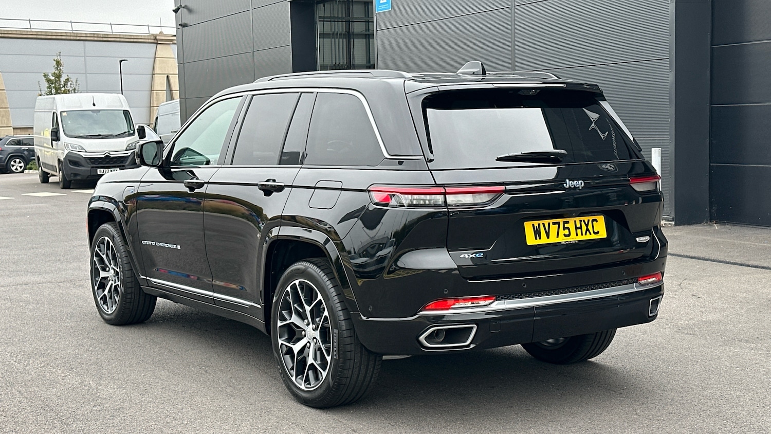 Used Jeep Grand Cherokee 2025 for sale - 76248421: Photo 5