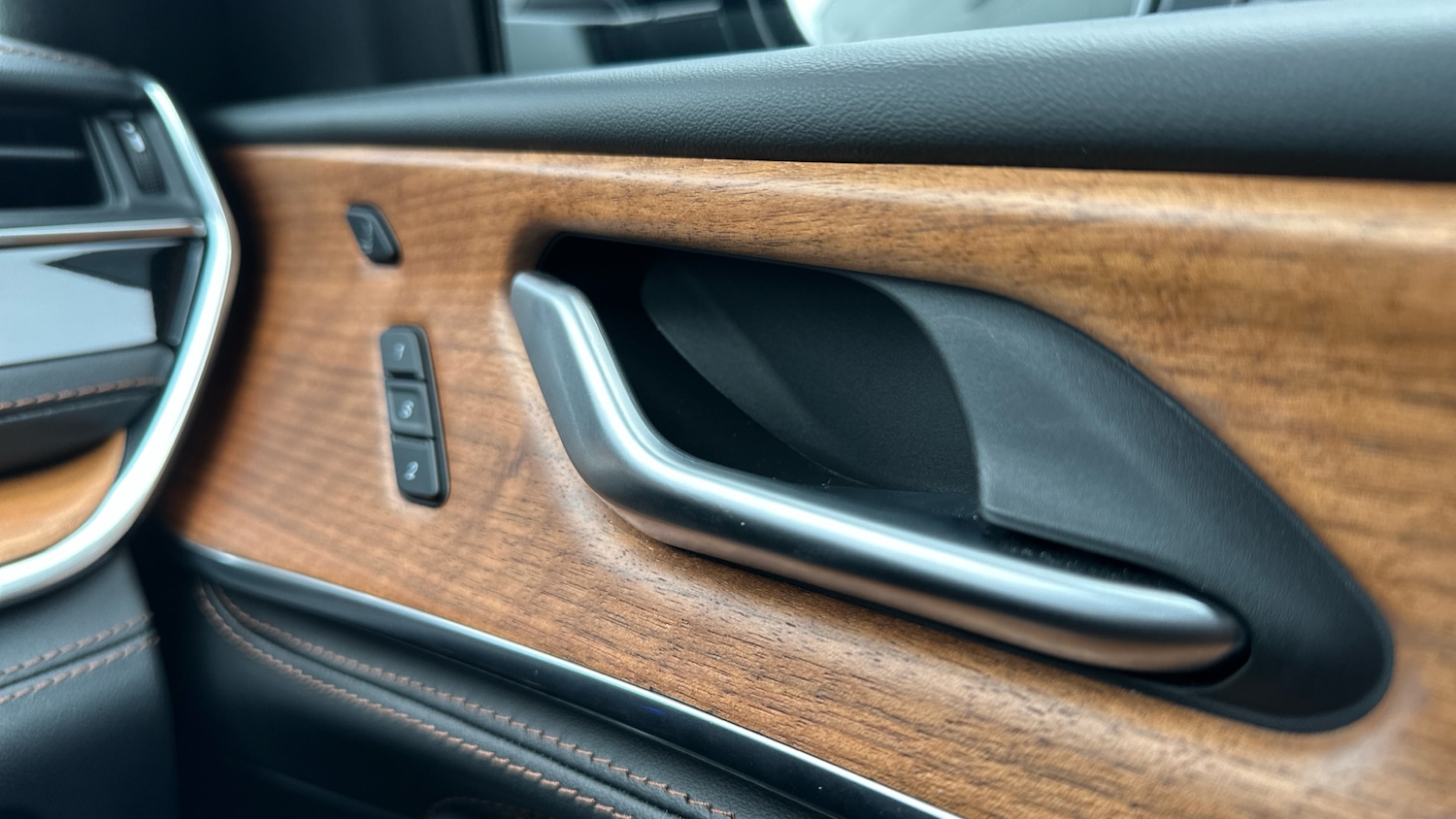 Used Jeep Grand Cherokee 2025 for sale - 76248421: Photo 67