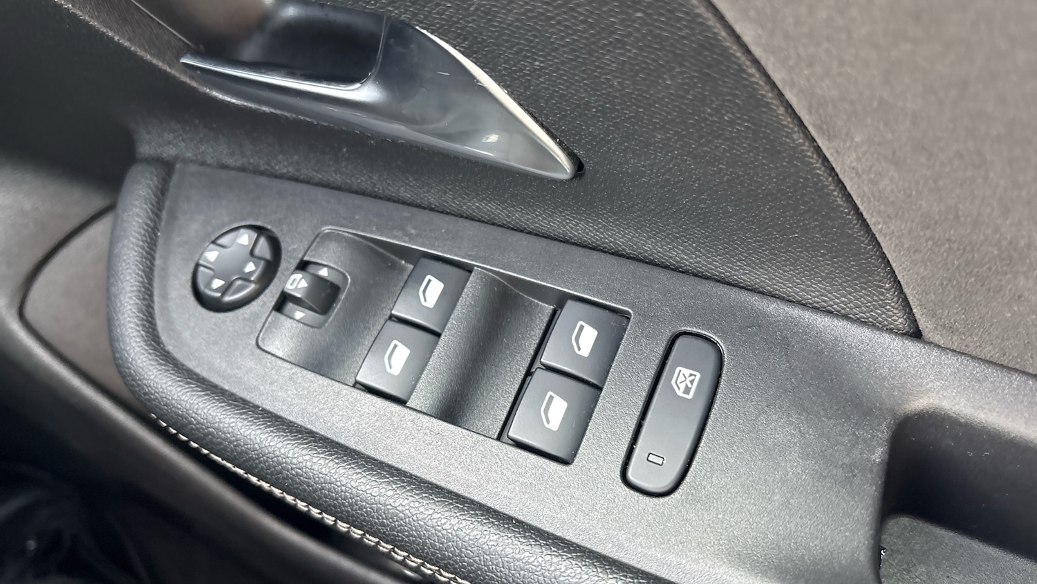 Used Vauxhall Mokka Electric 2021 for sale - 76338272: Photo 22