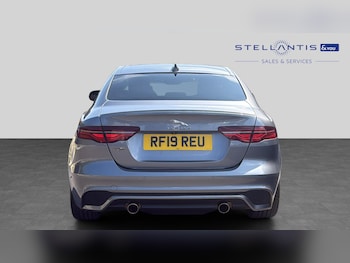 Used Jaguar XE 2019 for sale - 79485372: Photo