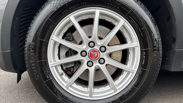 Used Jaguar E-Pace 2019 for sale - 76260903: Photo 14