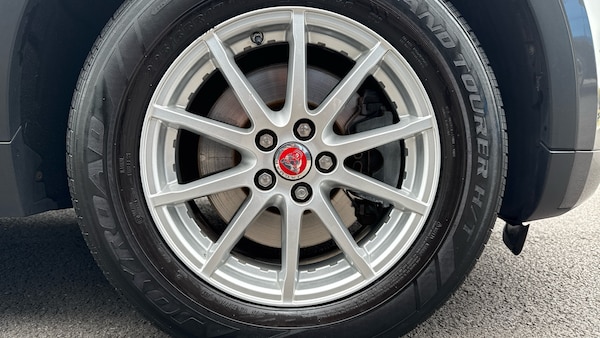 Used Jaguar E-Pace 2019 for sale - 76260903: Photo 17
