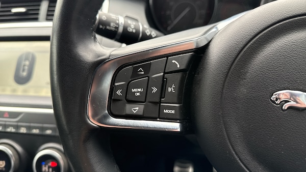 Used Jaguar E-Pace 2019 for sale - 76260903: Photo 23