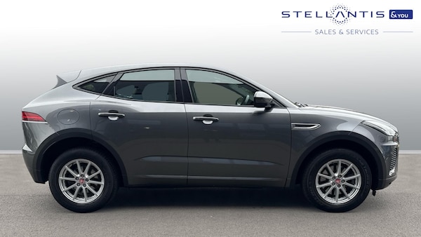 Used Jaguar E-Pace 2019 for sale - 76260903: Photo 2