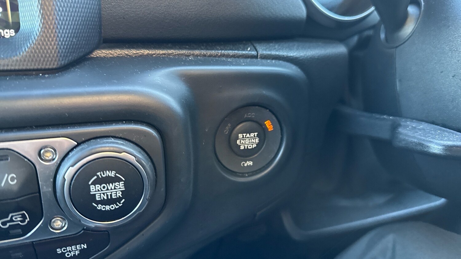 Used Jeep Wrangler 2019 for sale - 77018086: Photo 40