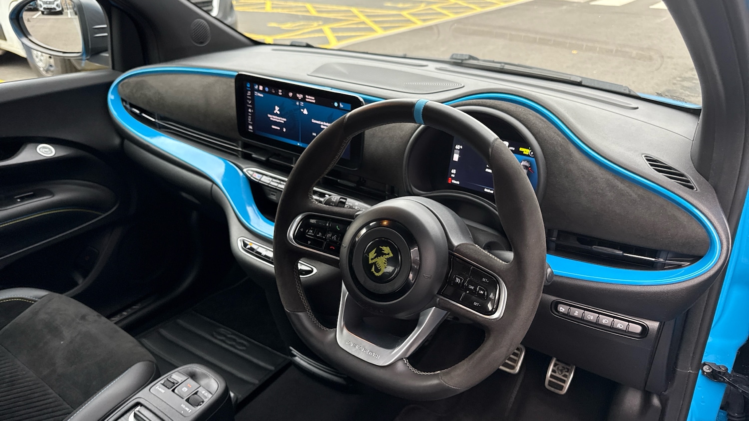 Used Abarth 500C 2024 for sale - 76500510: Photo 12