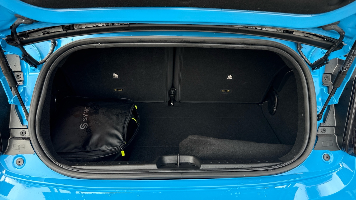 Used Abarth 500C 2024 for sale - 76500510: Photo 20