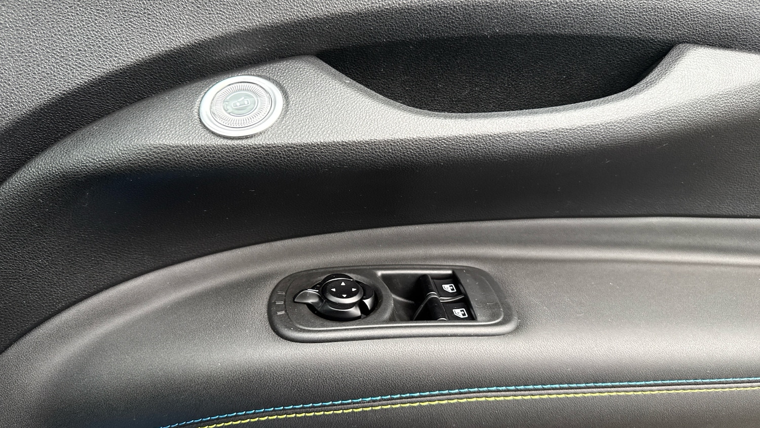 Used Abarth 500C 2024 for sale - 76500510: Photo 23