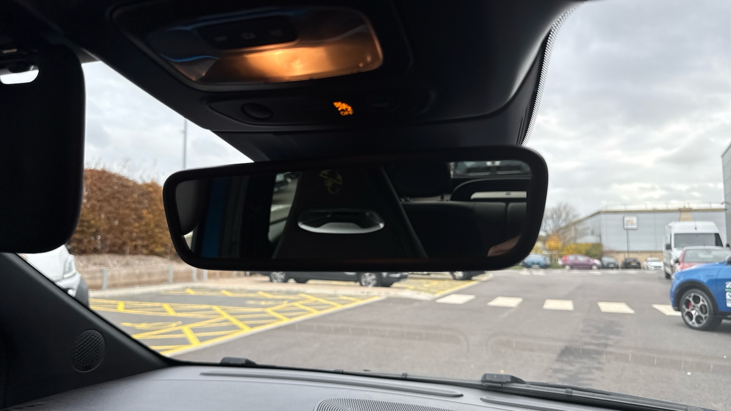 Used Abarth 500C 2024 for sale - 76500510: Photo 38