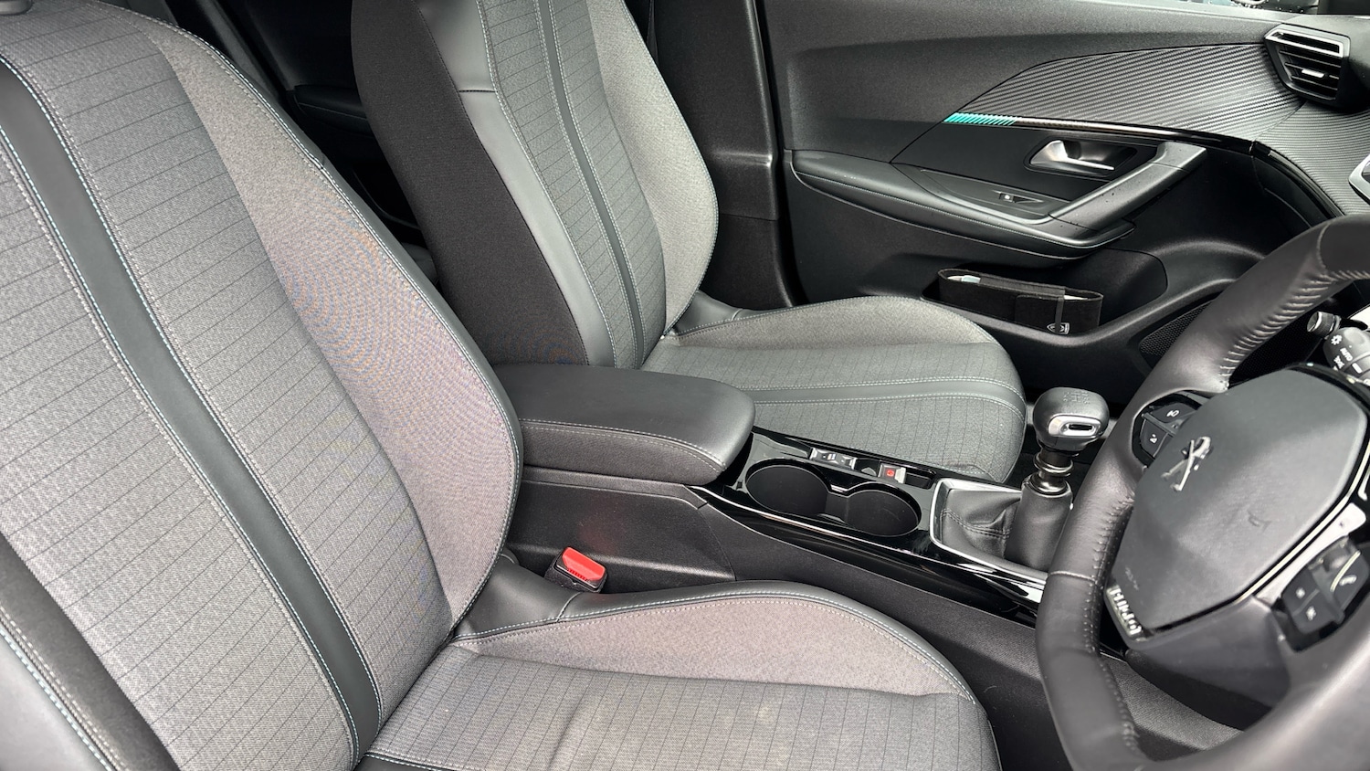 Used Peugeot 2008 2023 for sale - 77441900: Photo 42