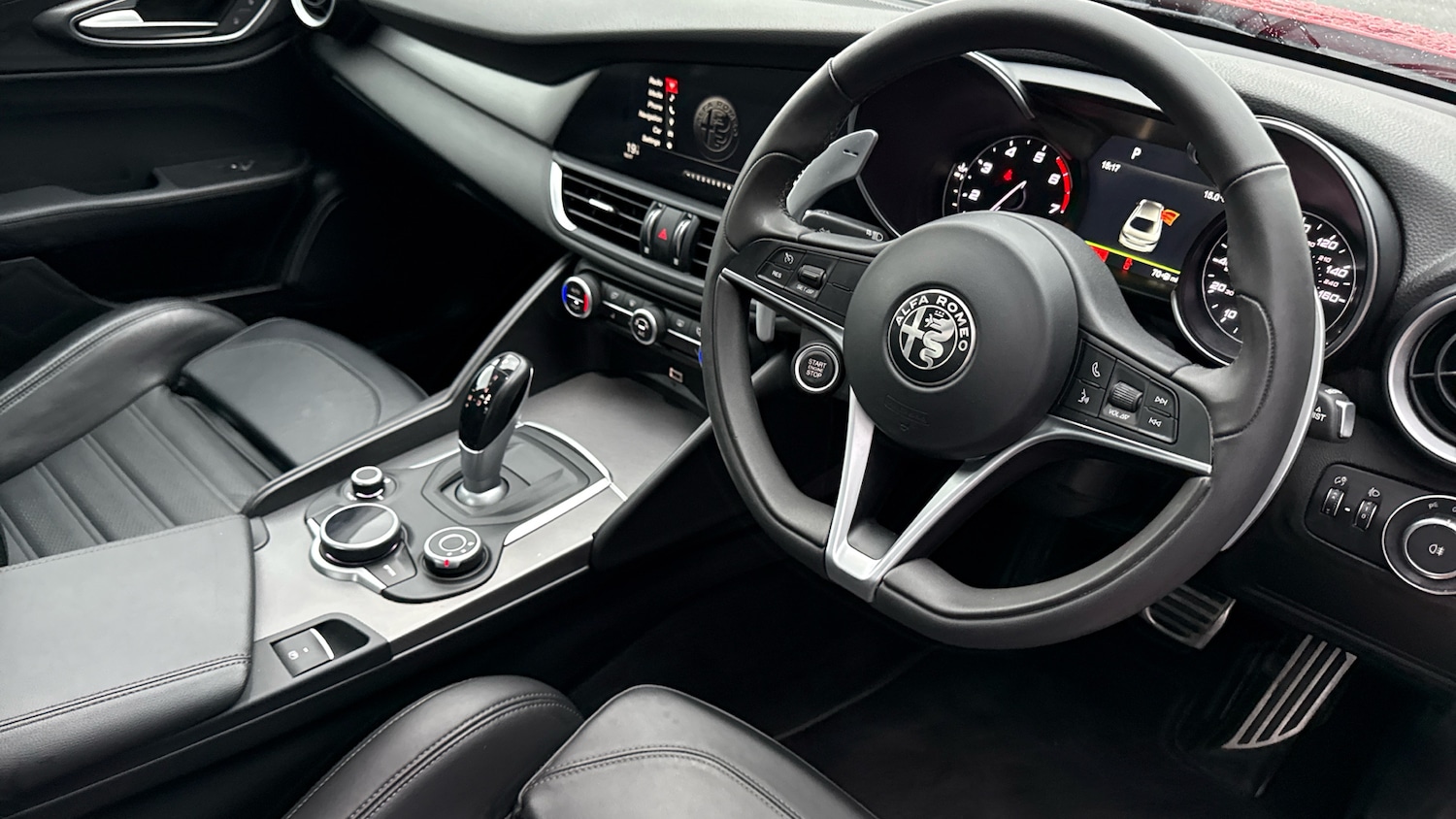 Used Alfa Romeo Giulia 2017 for sale - 76486458: Photo 11