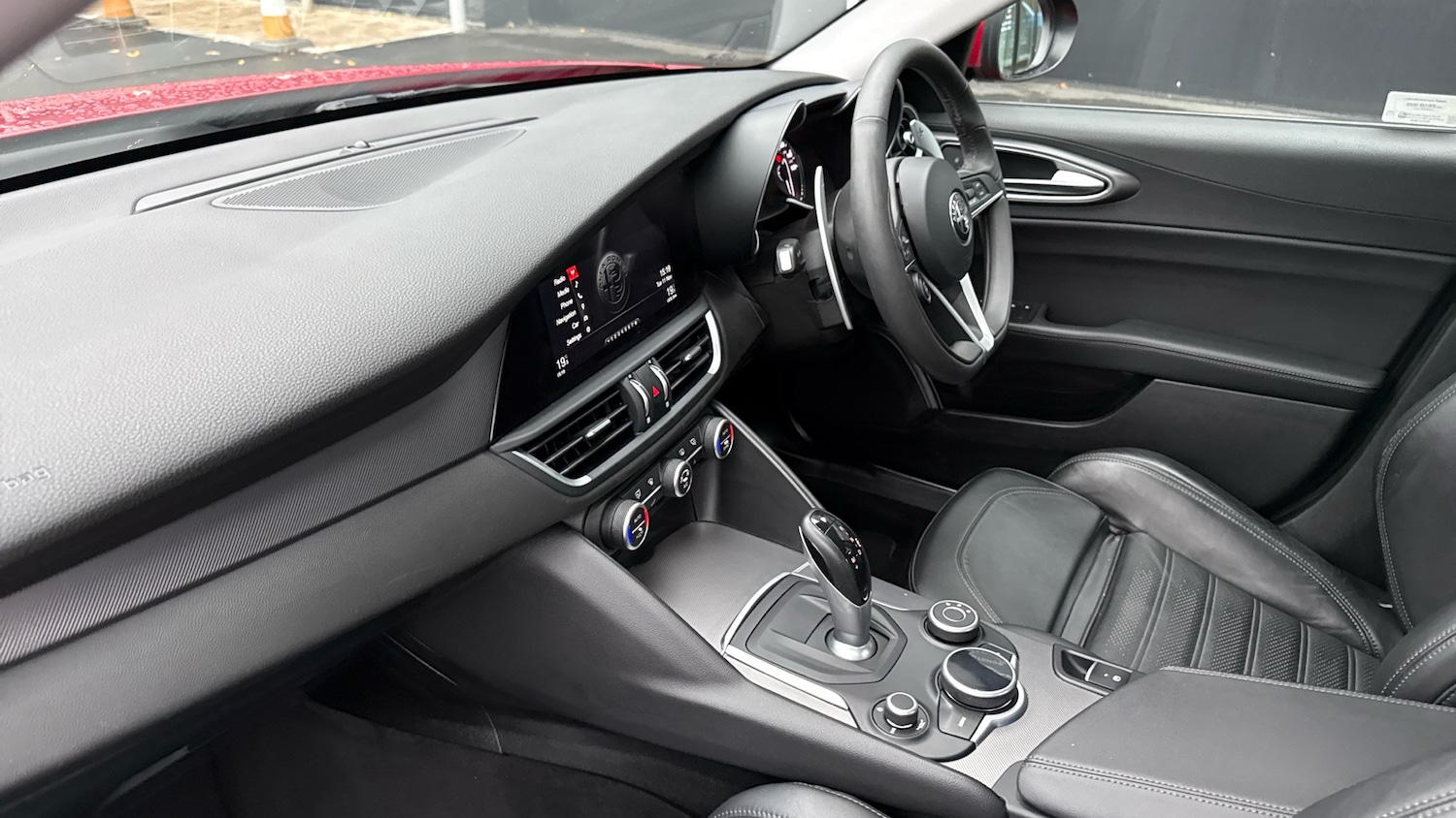 Used Alfa Romeo Giulia 2017 for sale - 76486458: Photo 12