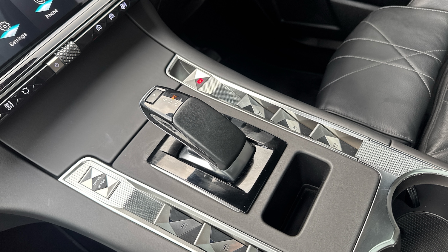 Used DS Automobiles DS 7 2024 for sale - 76754142: Photo 21