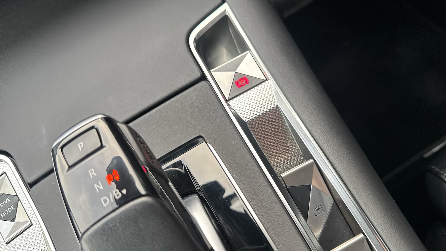 Used DS Automobiles DS 7 2024 for sale - 76754142: Photo 22