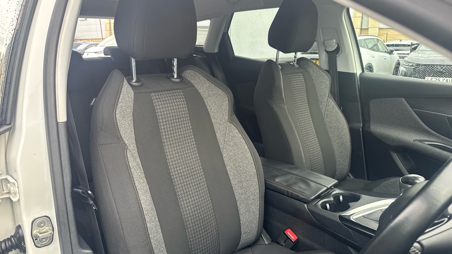 Used Peugeot 3008 2018 for sale - 76486423: Photo 42