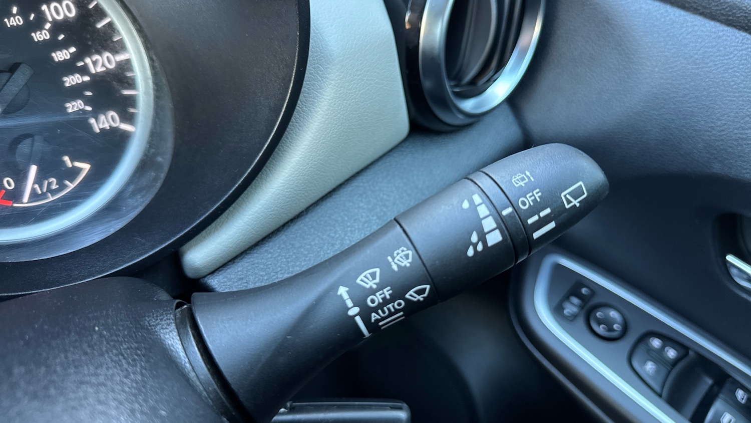 Used Nissan Micra 2021 for sale - 76500536: Photo 28