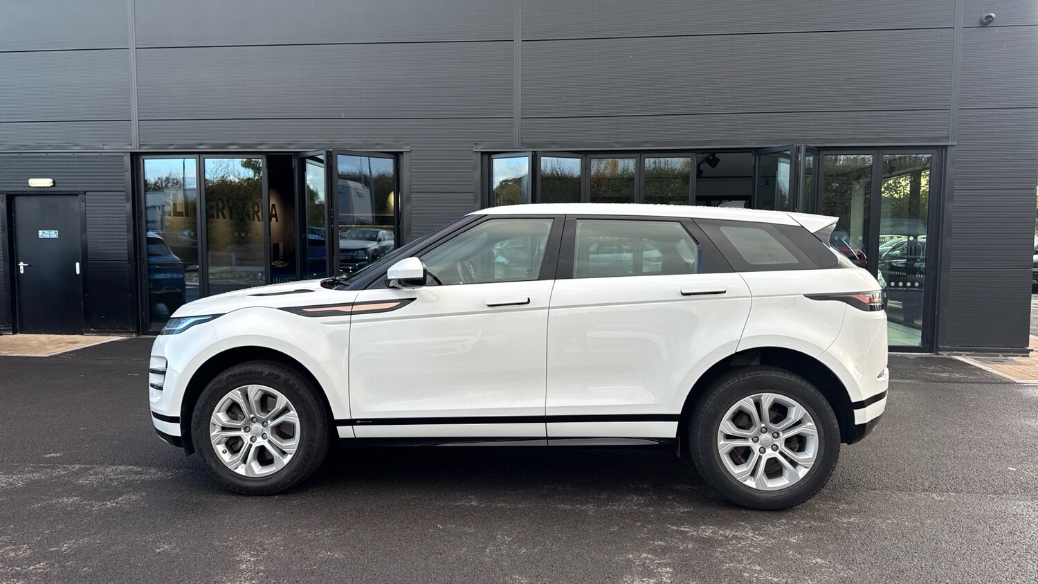 Used Land Rover Range Rover Evoque 2020 for sale - 76318422: Photo 6