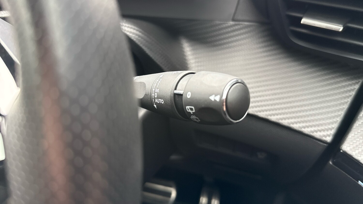 Used Peugeot 2008 2024 for sale - 76248396: Photo 28