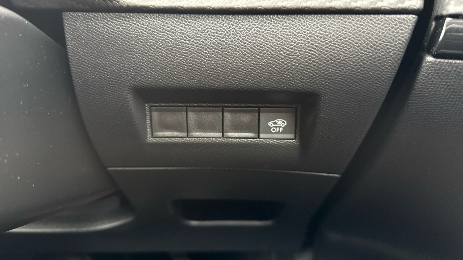 Used Peugeot 2008 2024 for sale - 76248396: Photo 34
