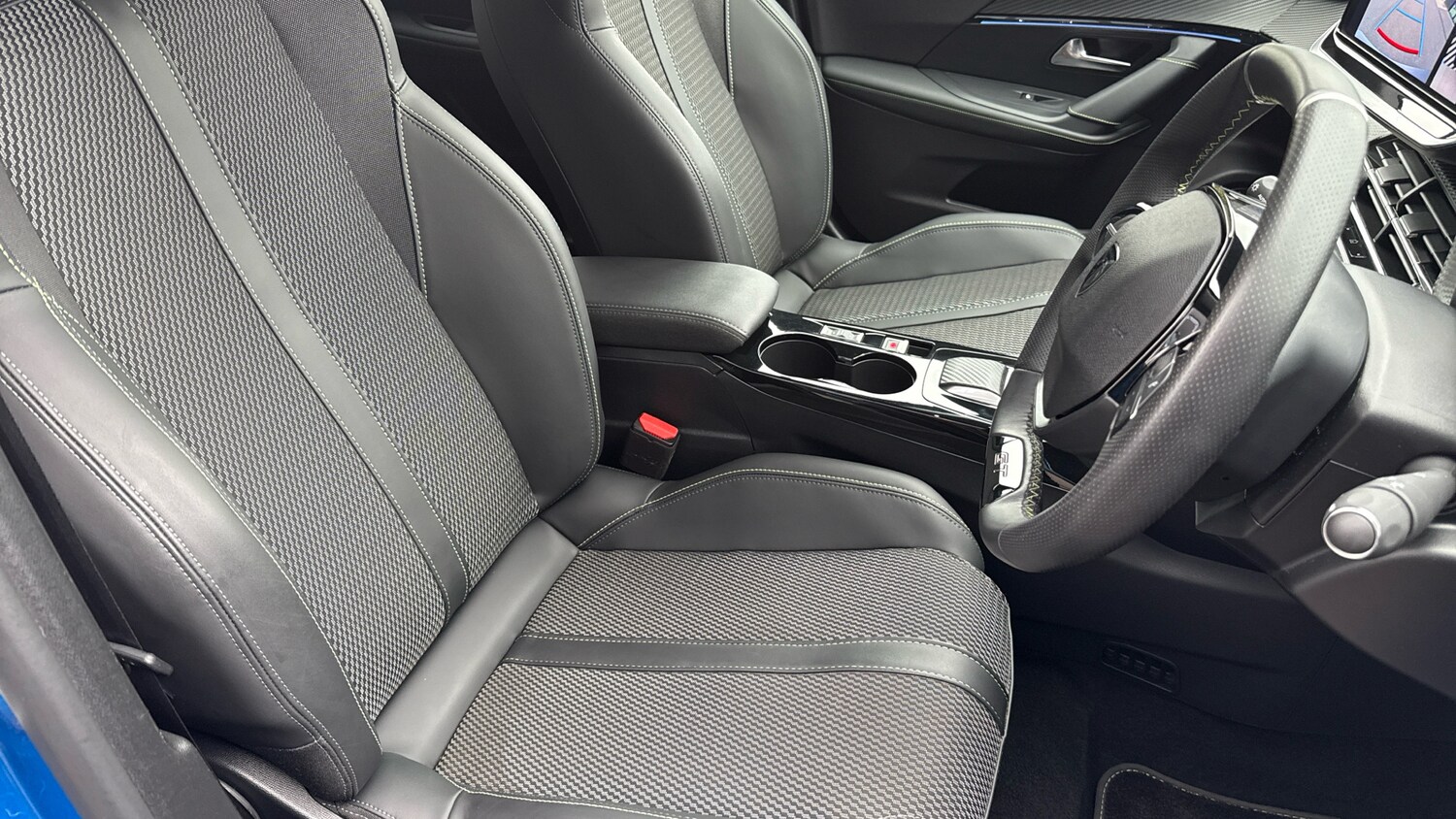 Used Peugeot 2008 2024 for sale - 76248396: Photo 42