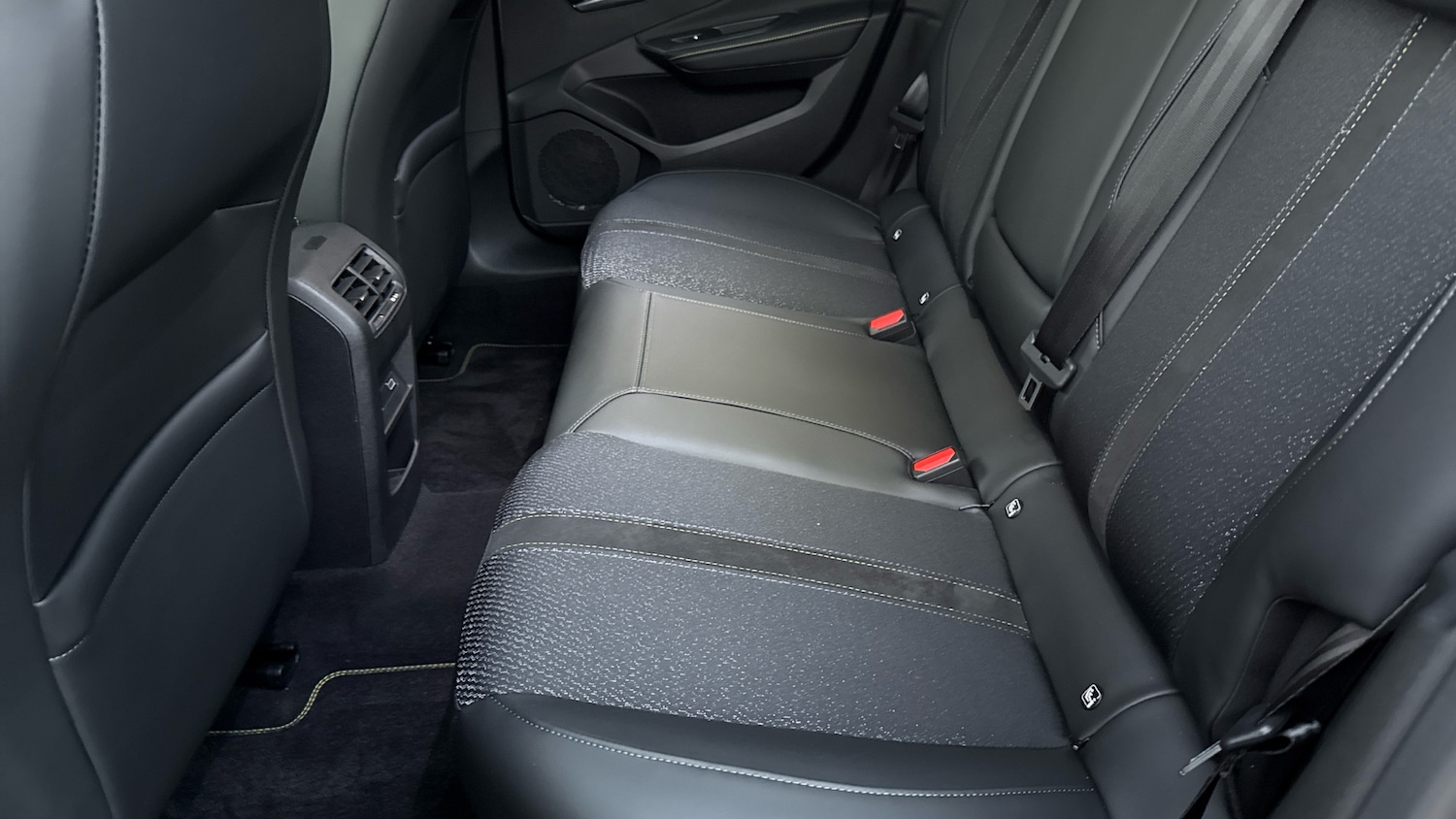 Used Peugeot 308 SW 2025 for sale - 76840359: Photo 33