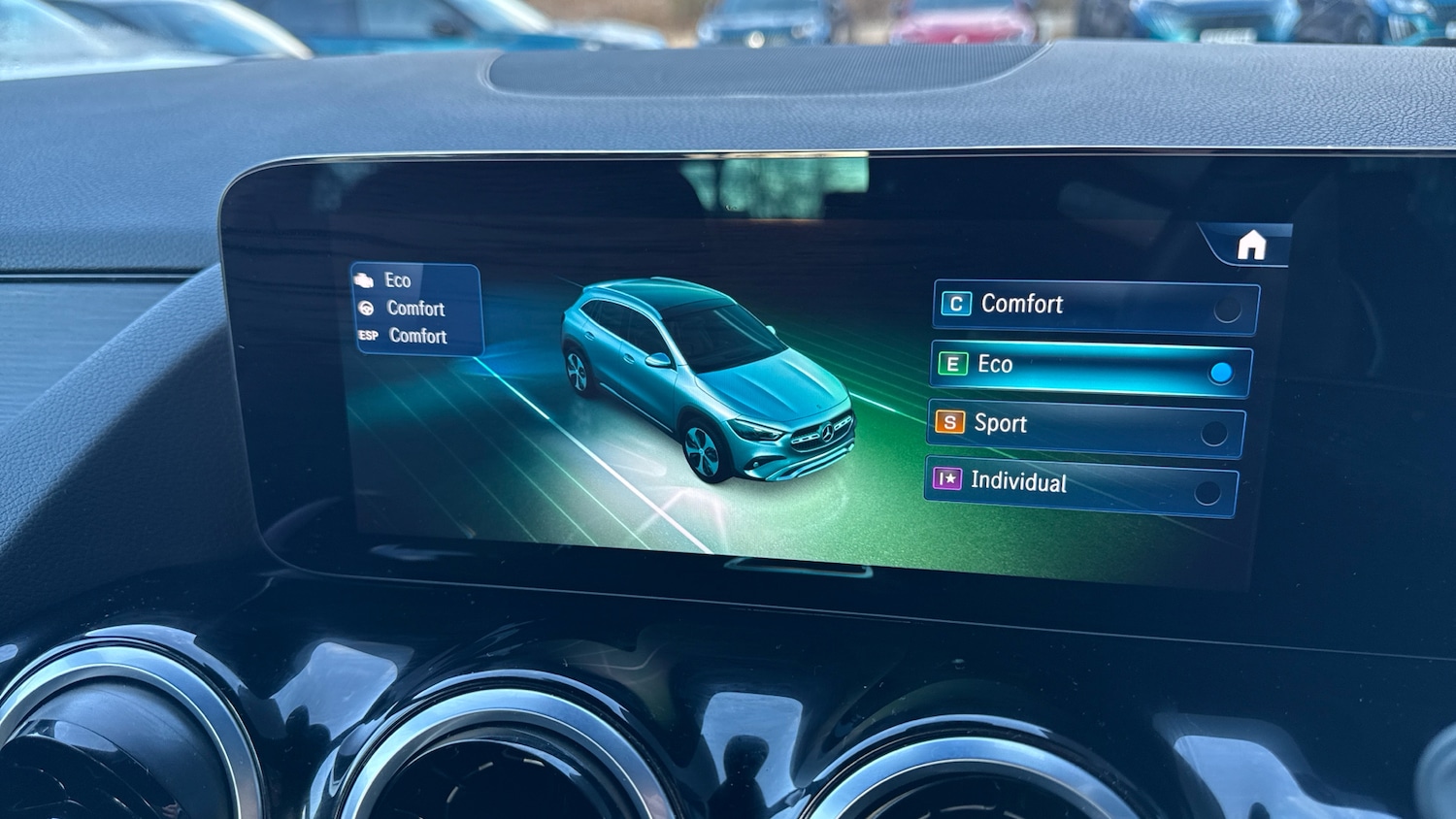 Used Mercedes-Benz GLA 2024 for sale - 76586386: Photo 31