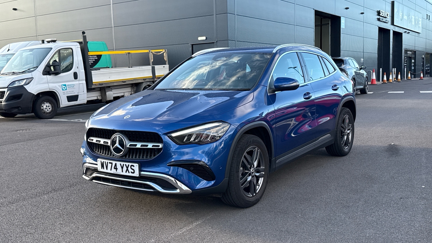 Used Mercedes-Benz GLA 2024 for sale - 76586386: Photo 8