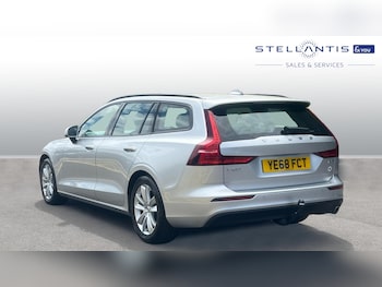 Used Volvo V60 2018 for sale - 75162934: Photo
