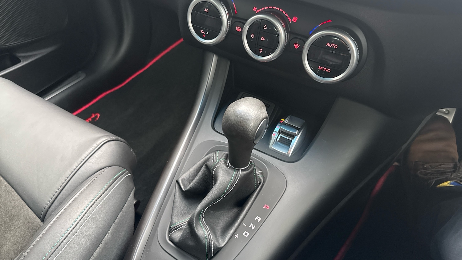 Used Alfa Romeo Giulietta 2014 for sale - 76202068: Photo 20