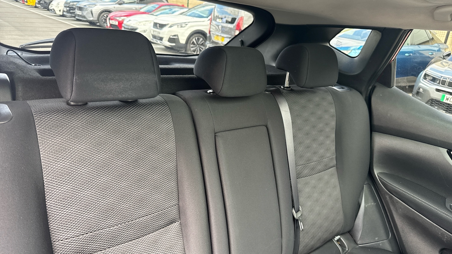 Used Nissan Qashqai 2016 for sale - 76927471: Photo 25