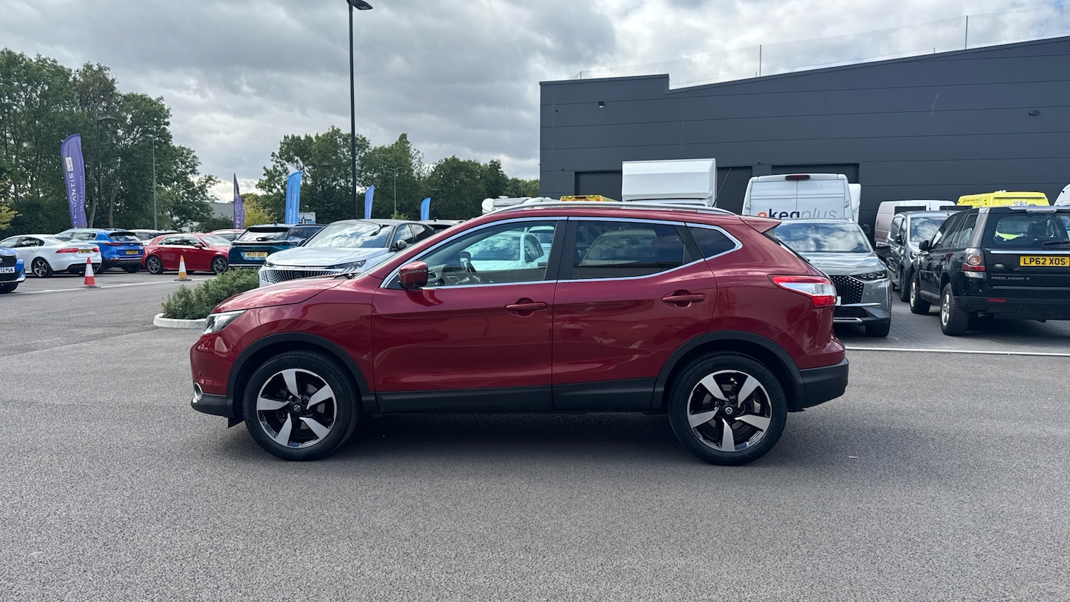 Used Nissan Qashqai 2016 for sale - 76927471: Photo 6